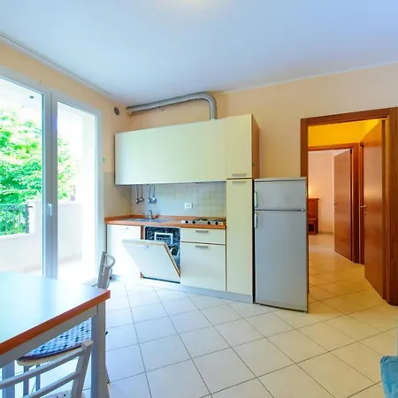 Comfortable In 50 M² Near The Beach *