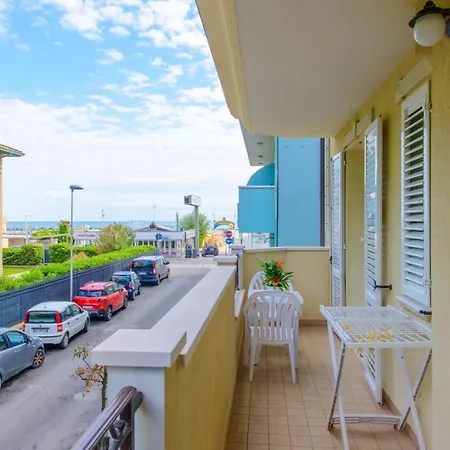 Comfortable In 50 M² Near The Beach *